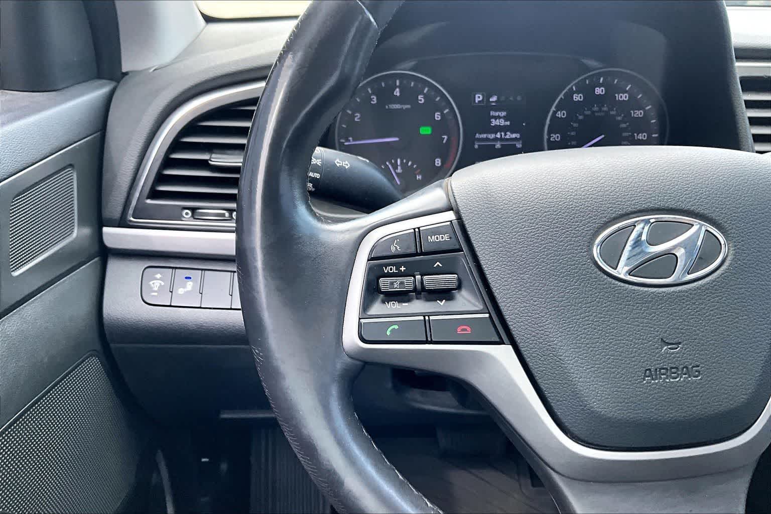 Thumbnail: 2017 Hyundai Elantra - 25