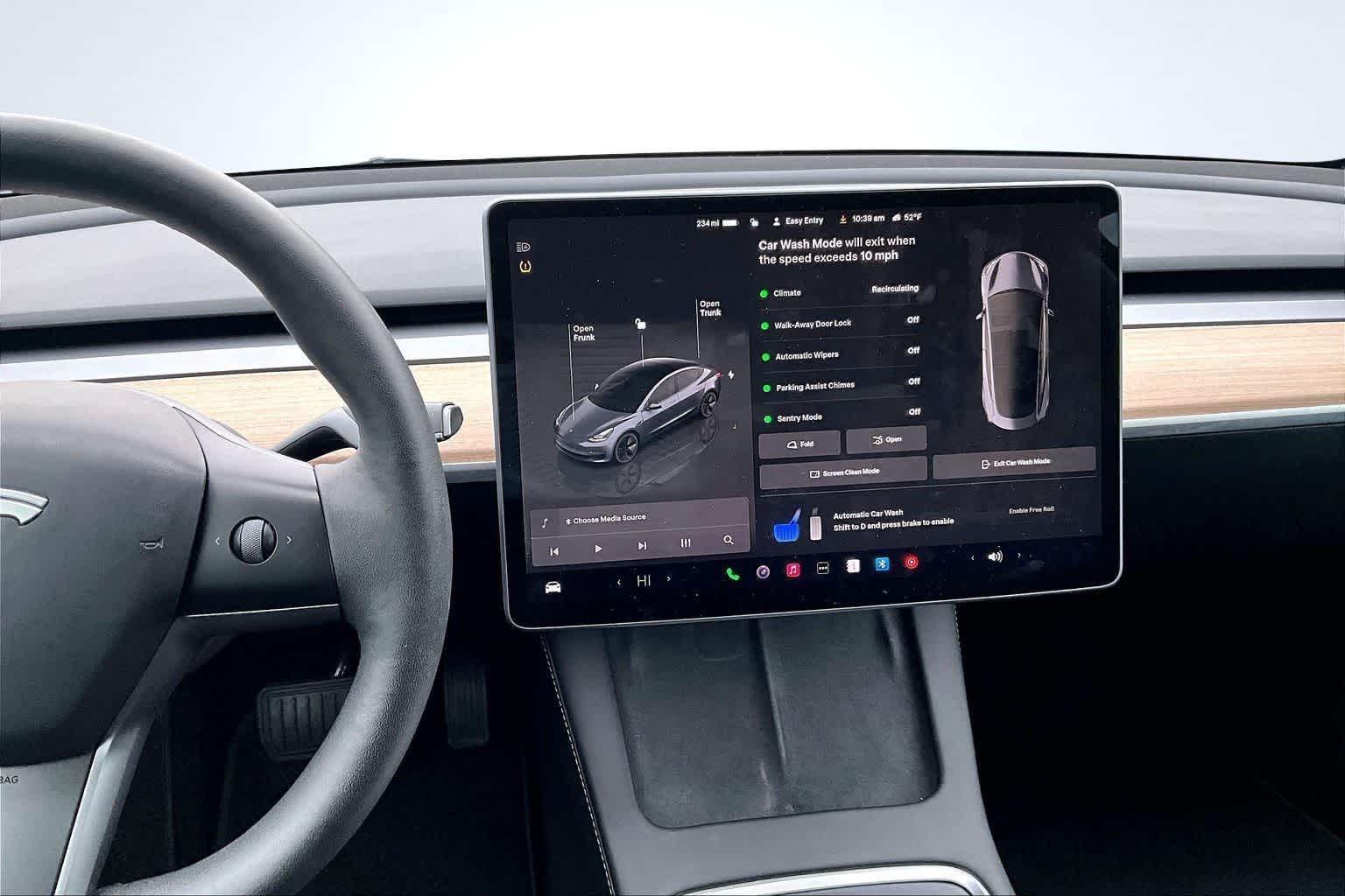 Thumbnail: 2023 Tesla Model 3 - 16