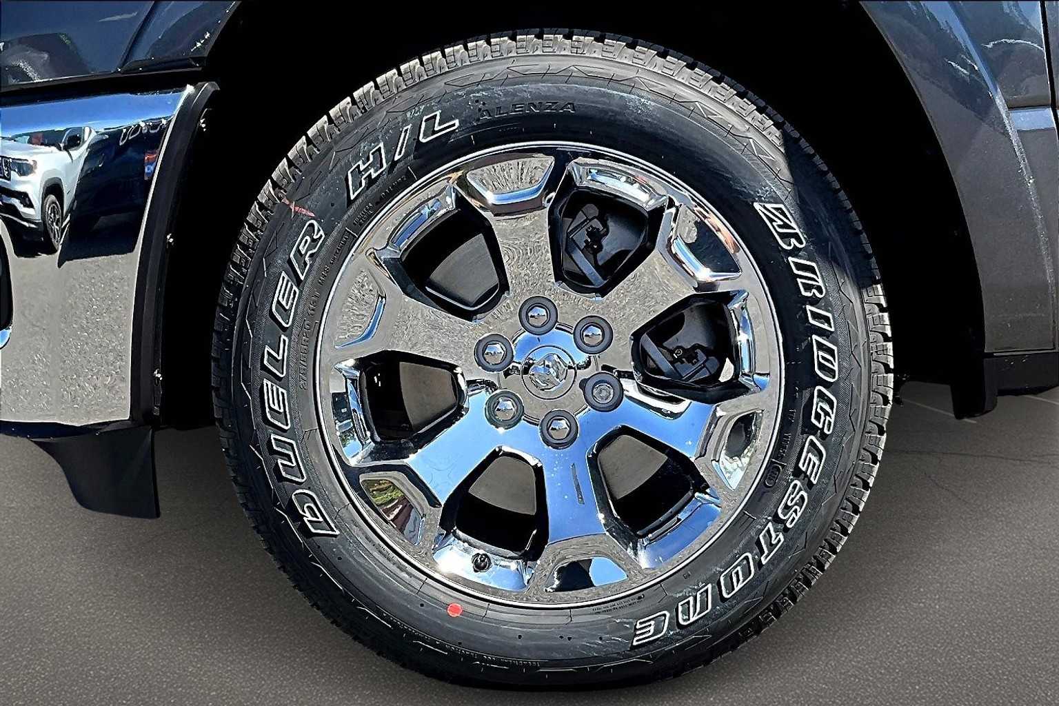 Thumbnail: 2026 RAM 1500 - 8