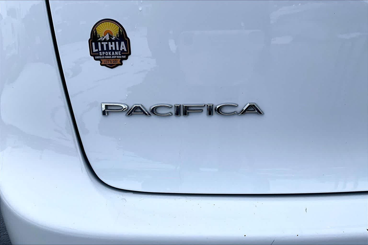 Thumbnail: 2024 Chrysler Pacifica - 7