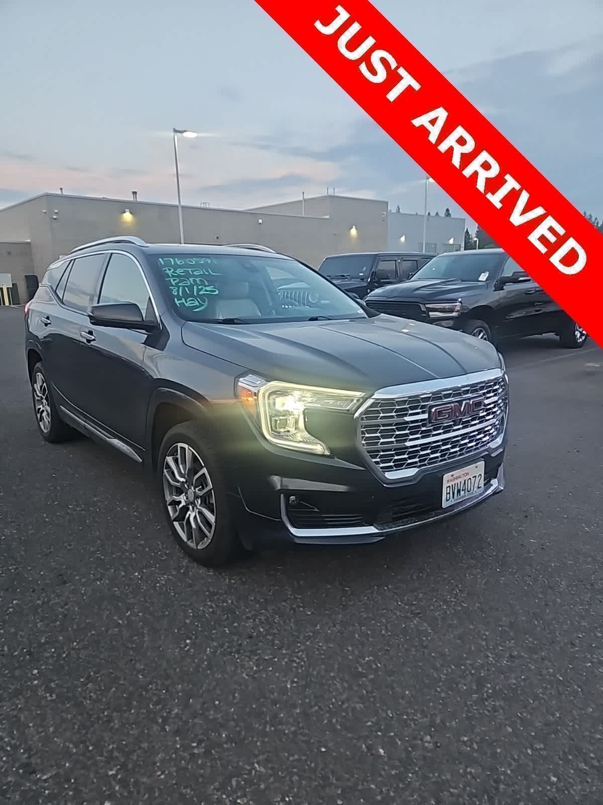Thumbnail: 2022 GMC Terrain - 3