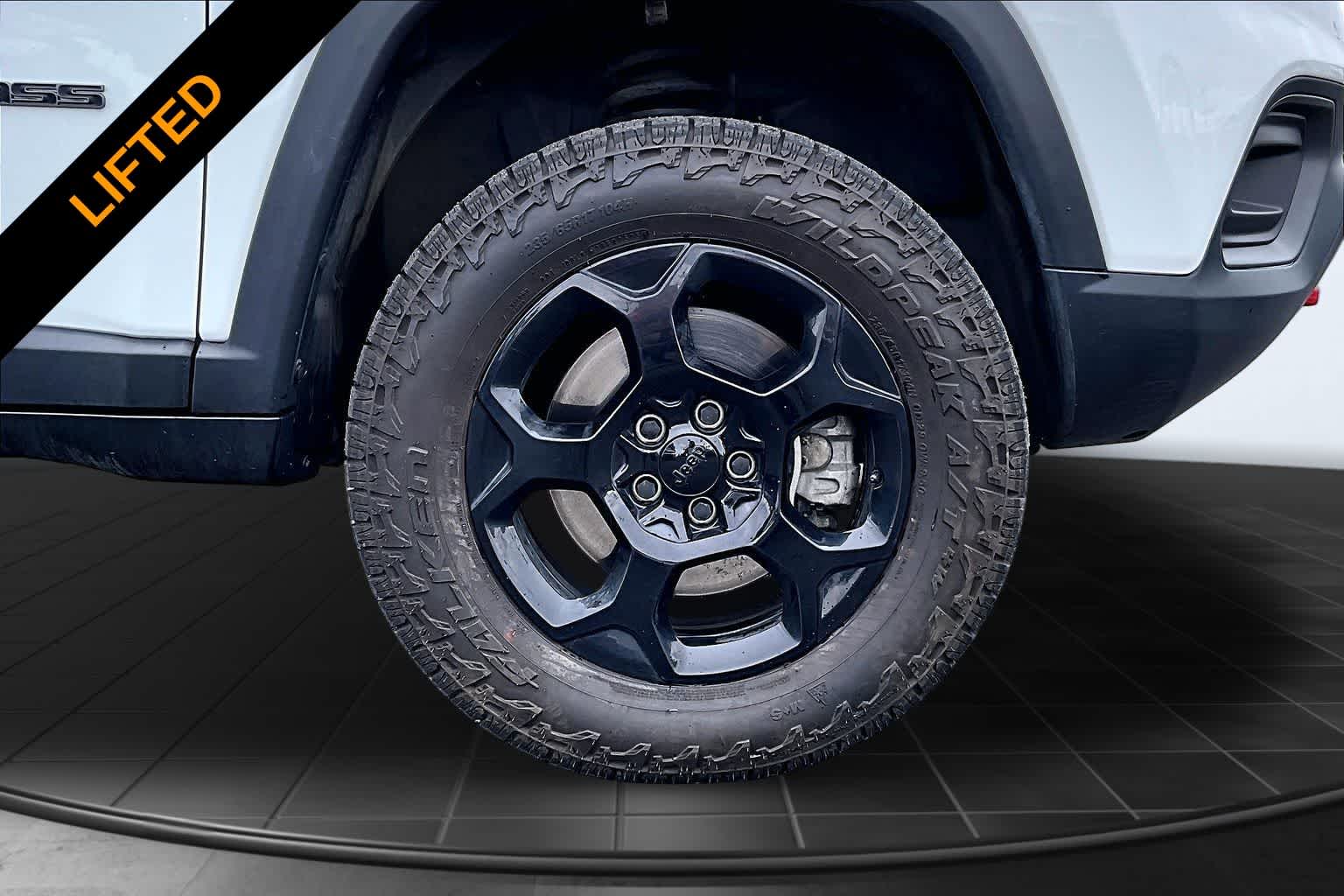 Thumbnail: 2024 Jeep Compass - 33