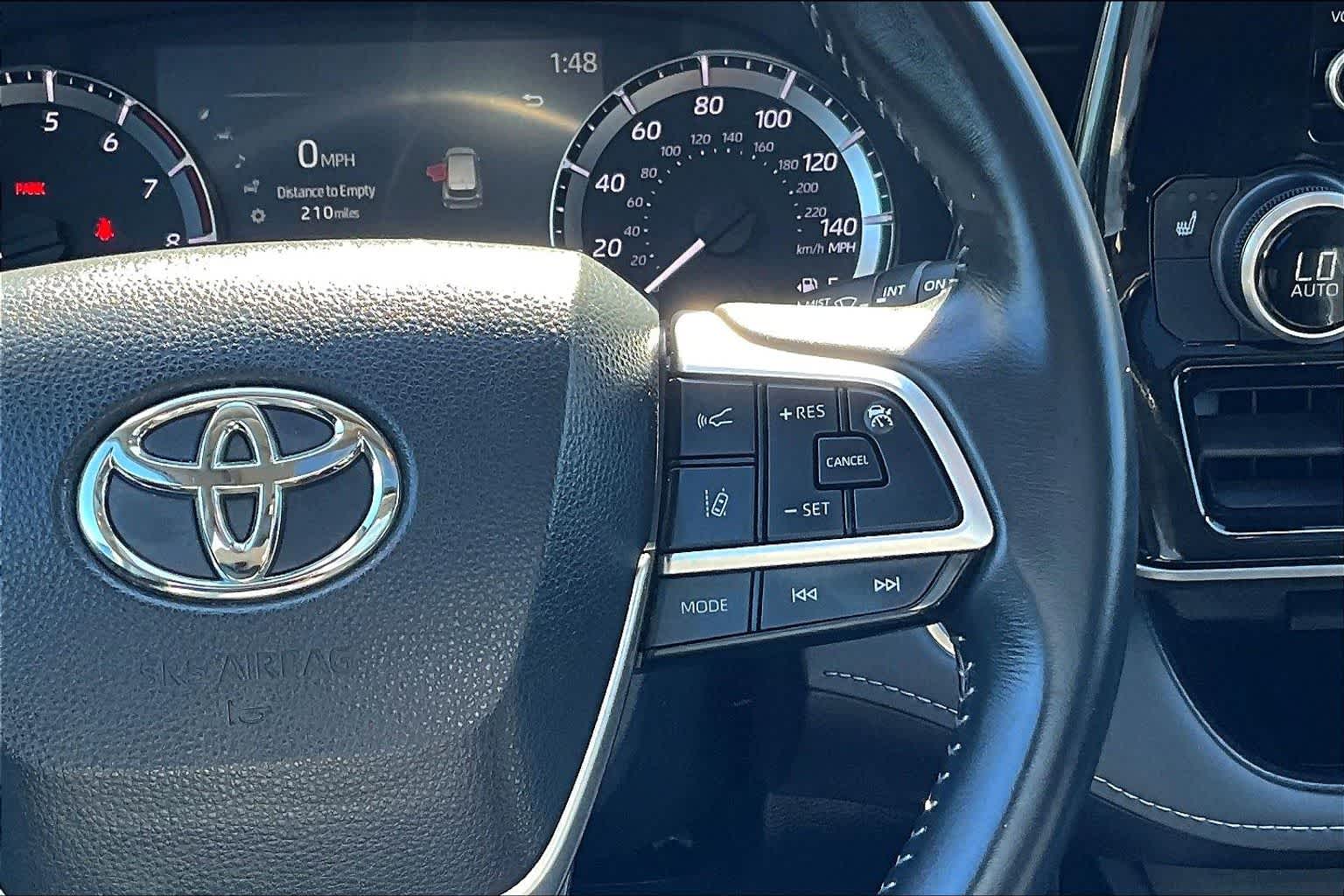 Thumbnail: 2024 Toyota Highlander - 26