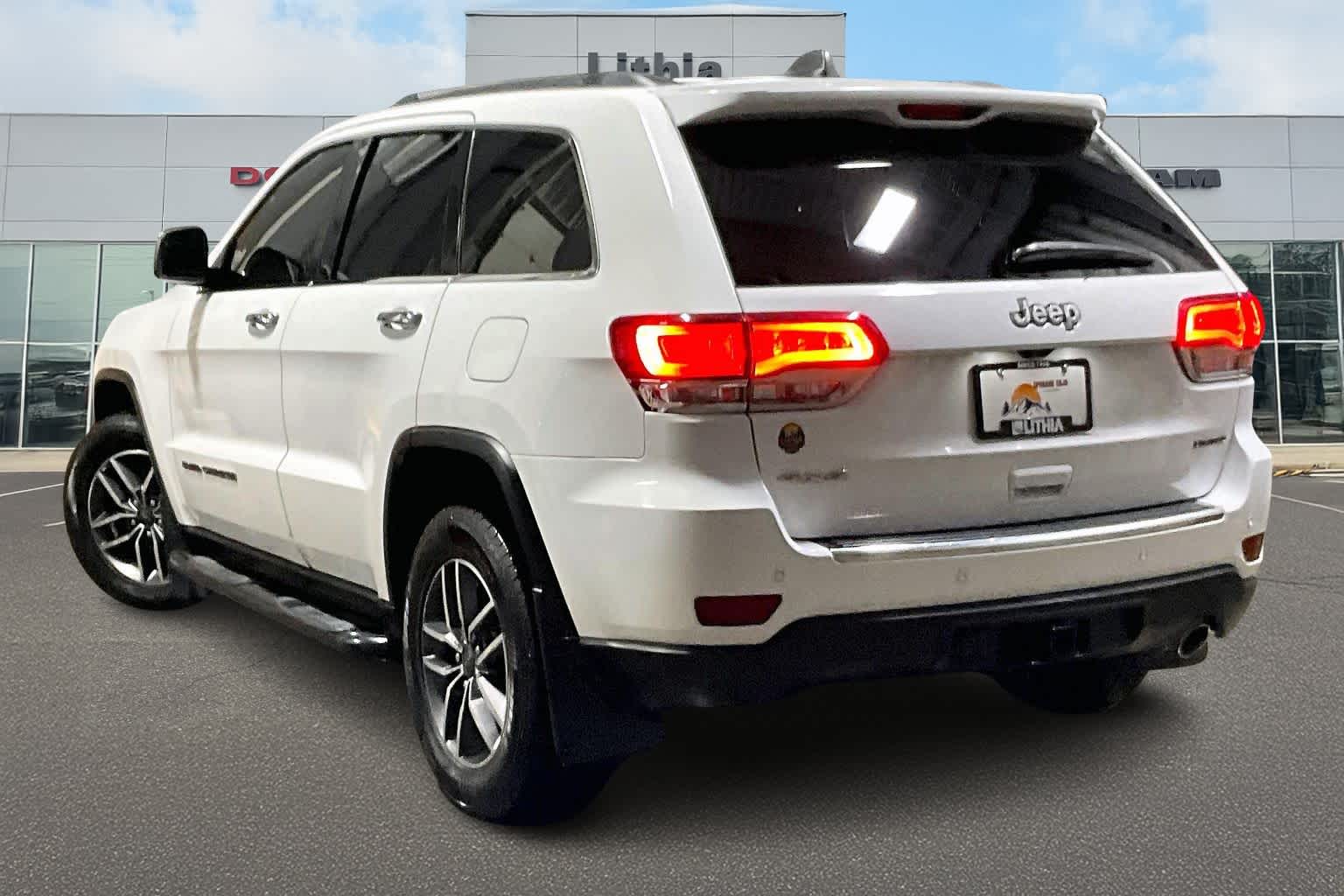 2020 Jeep Grand Cherokee Limited photo 4