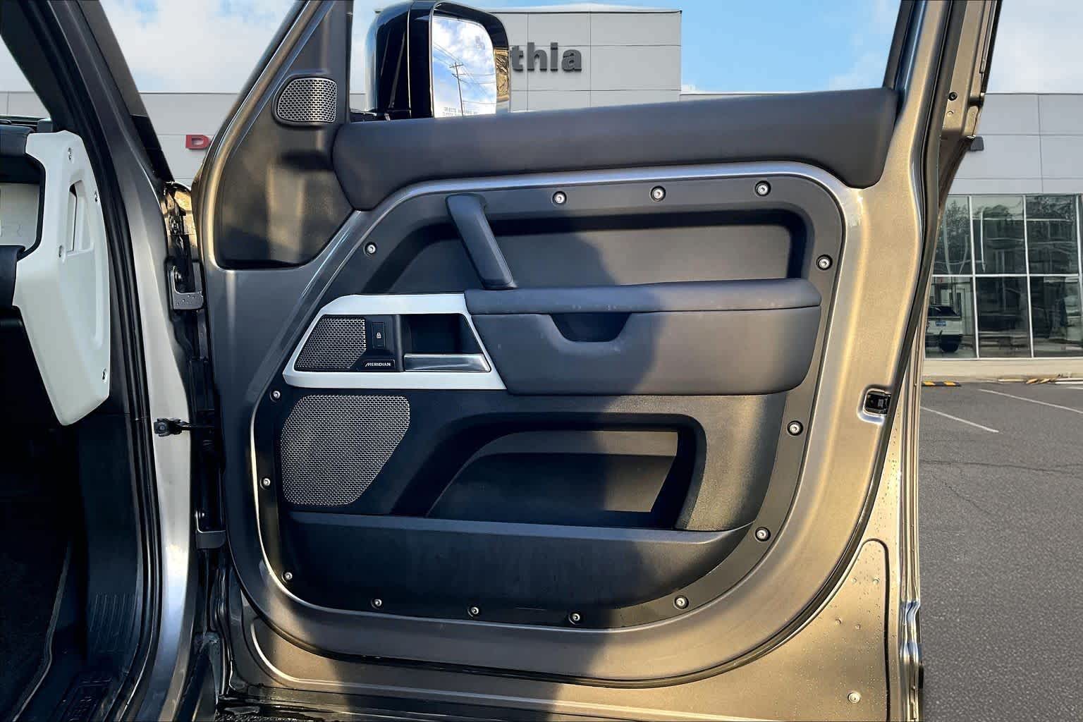 Thumbnail: 2024 Land Rover Defender - 29