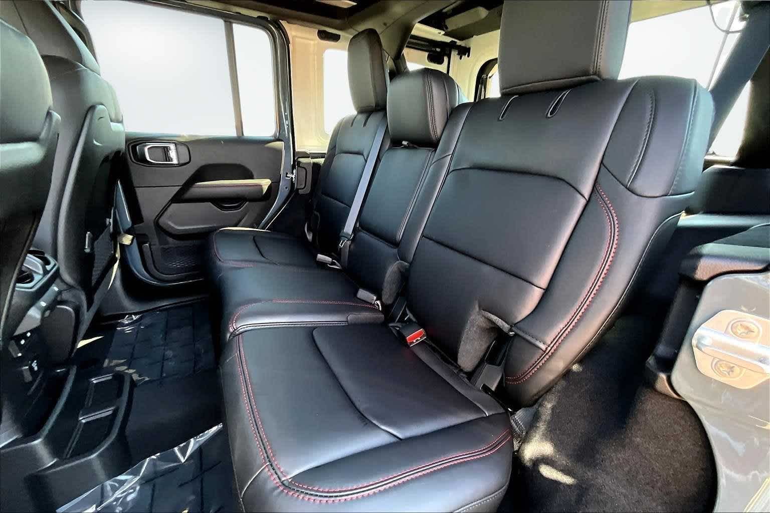 Thumbnail: 2025 Jeep Wrangler - 13