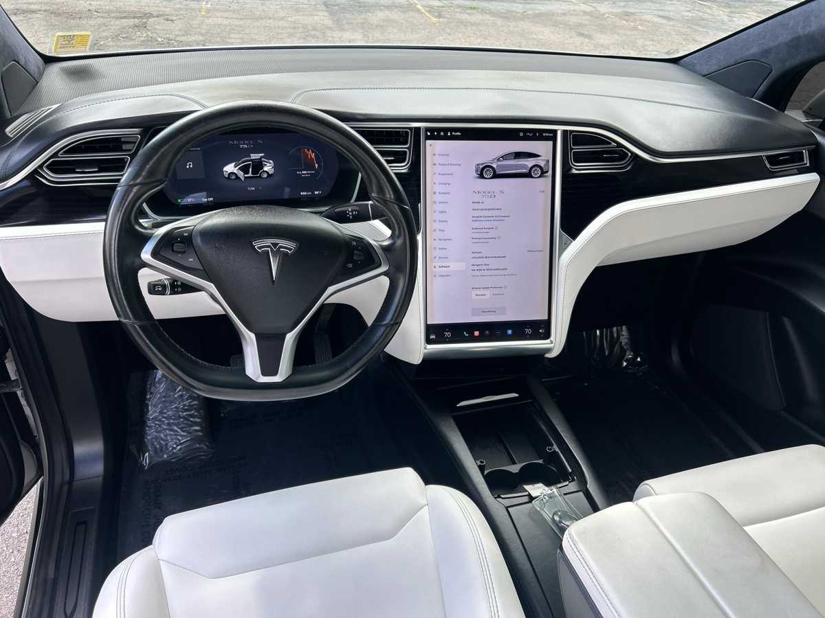 Thumbnail: 2017 Tesla Model X - 5