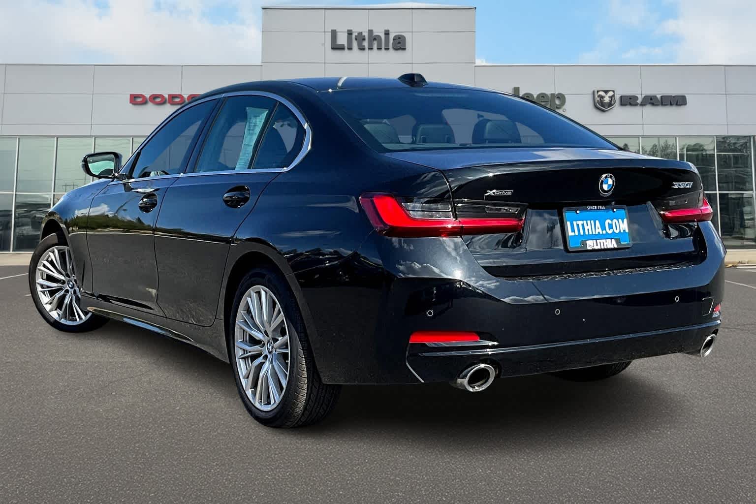 2024 Bmw 330i photo 4