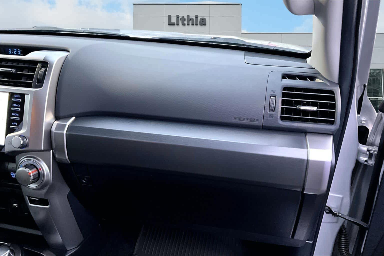 Thumbnail: 2023 Toyota 4Runner - 24