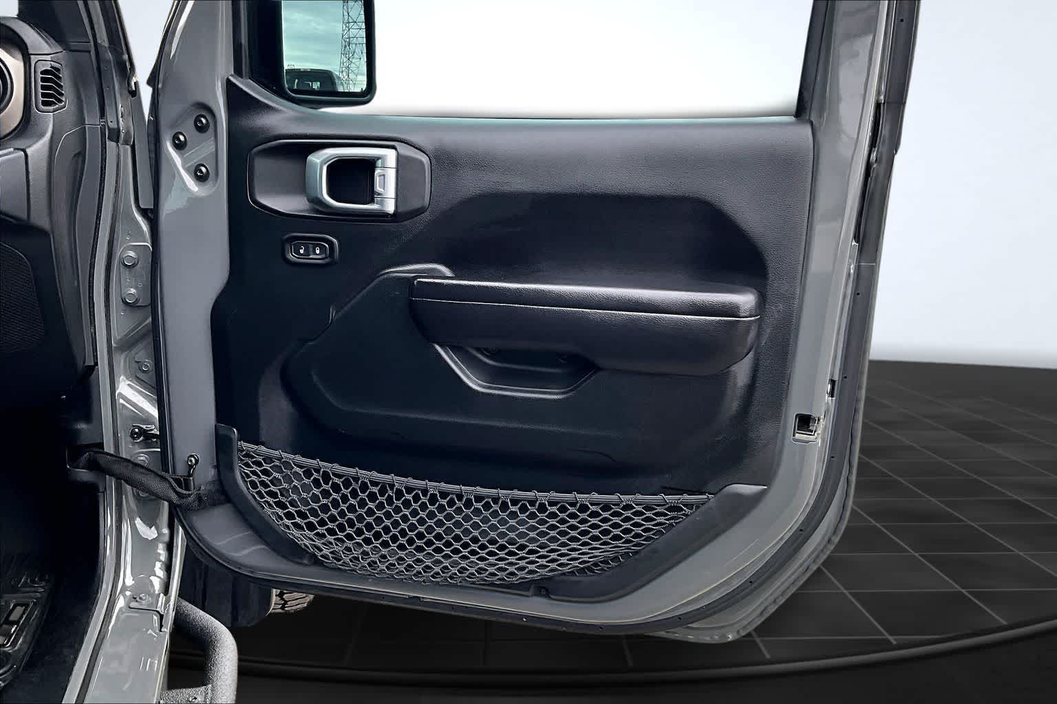 Thumbnail: 2020 Jeep Wrangler - 29