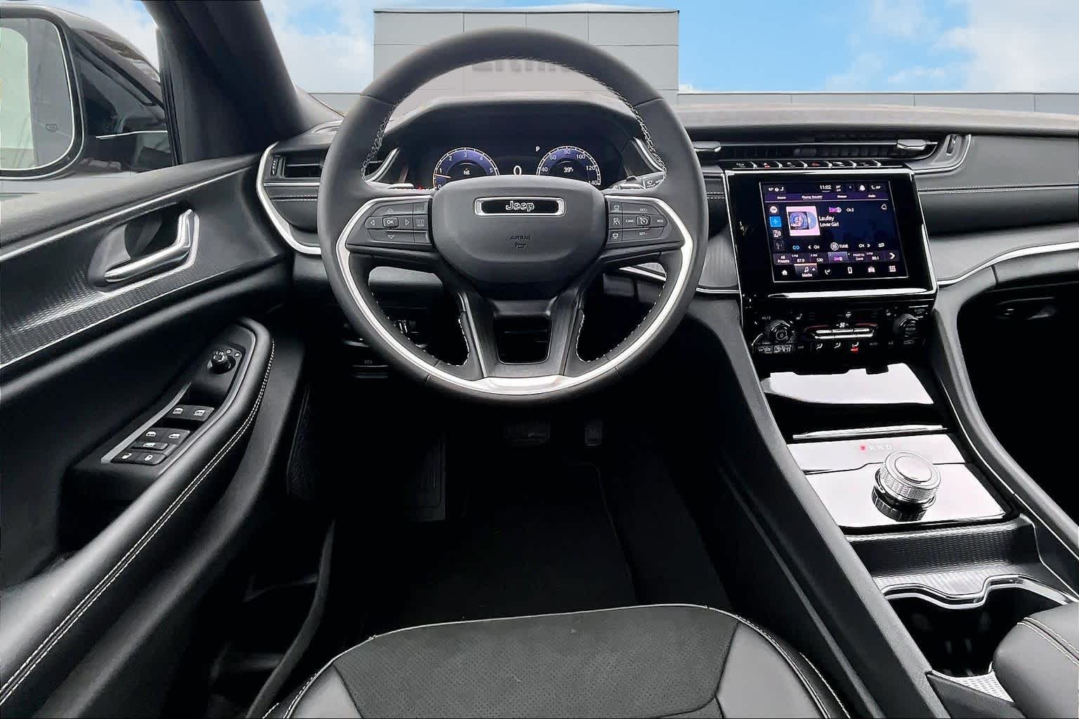 Thumbnail: 2025 Jeep Grand Cherokee - 15