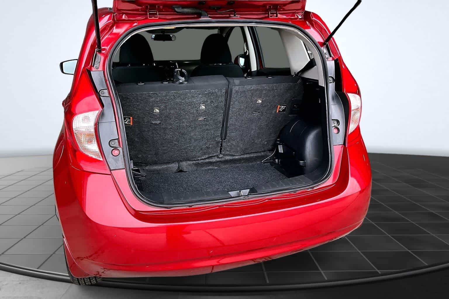 Thumbnail: 2015 Nissan Versa Note - 19
