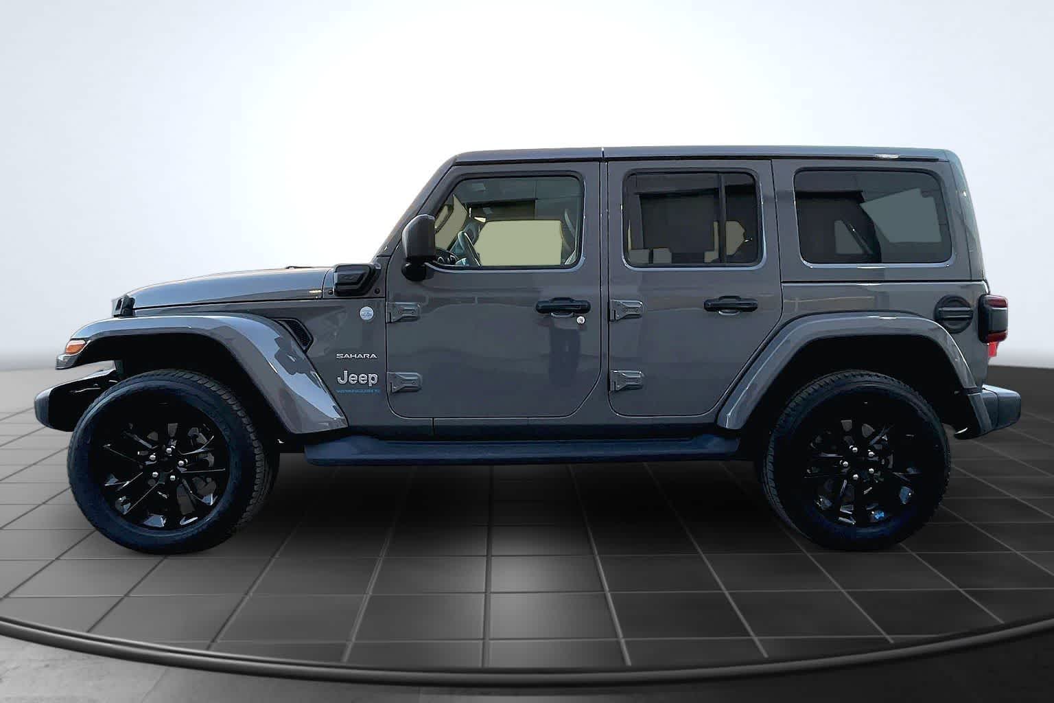 Thumbnail: 2023 Jeep Wrangler - 3