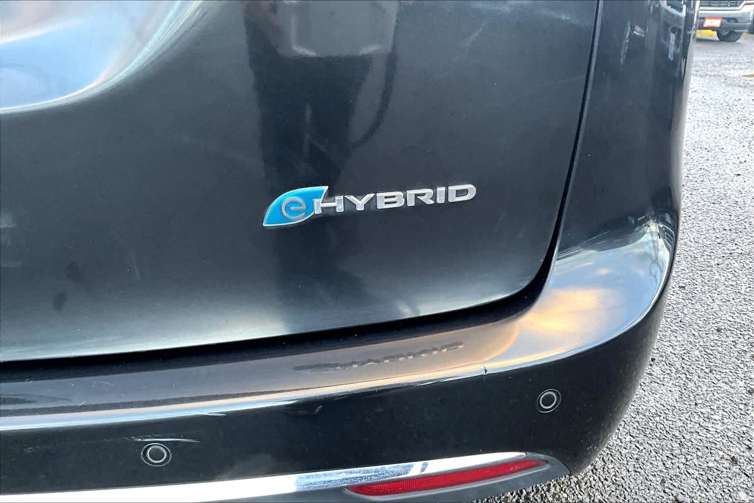 Thumbnail: 2021 Chrysler Pacifica - 7