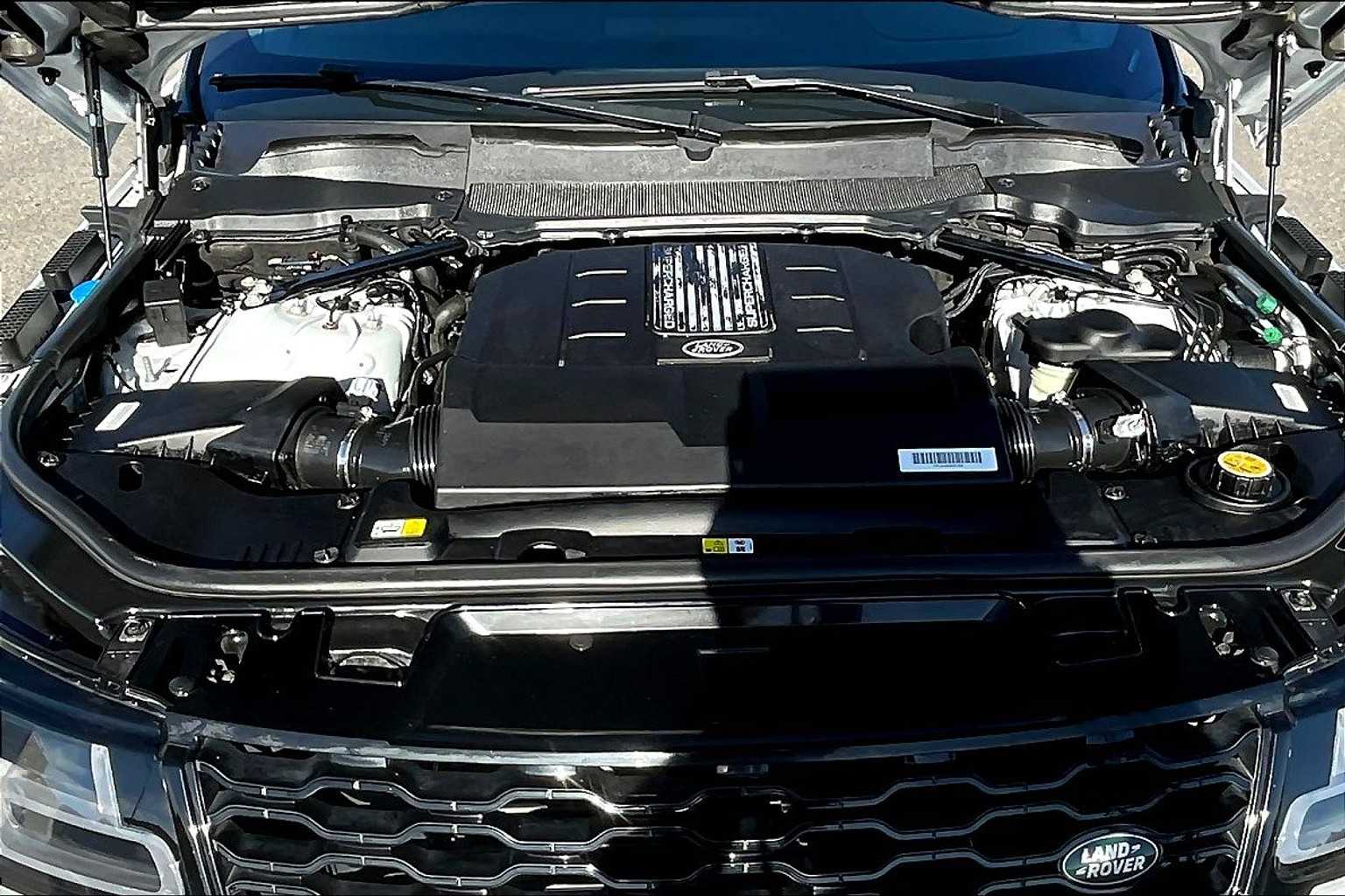 Thumbnail: 2020 Land Rover Range Rover Sport - 9