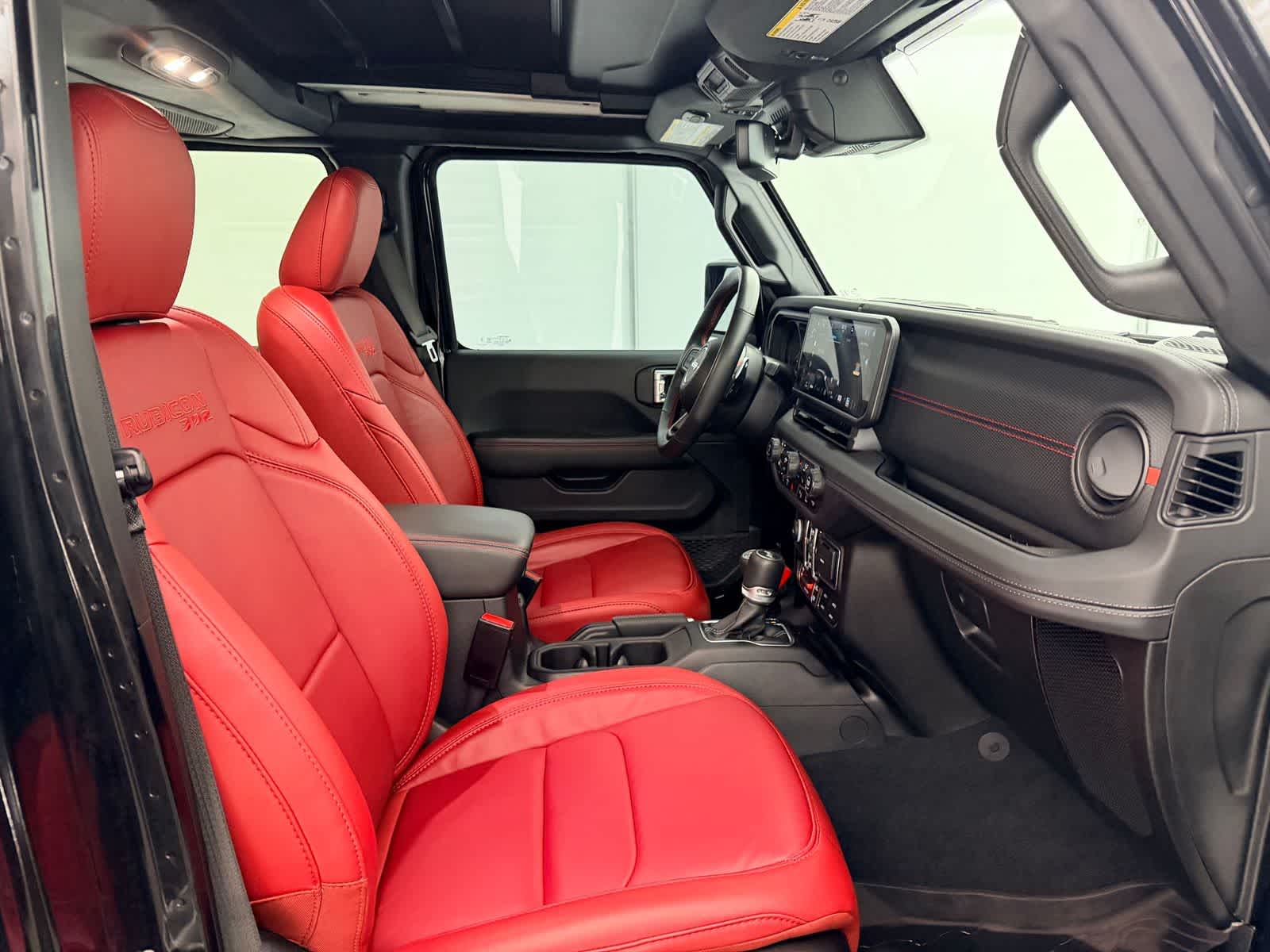 Thumbnail: 2024 Jeep Wrangler - 22