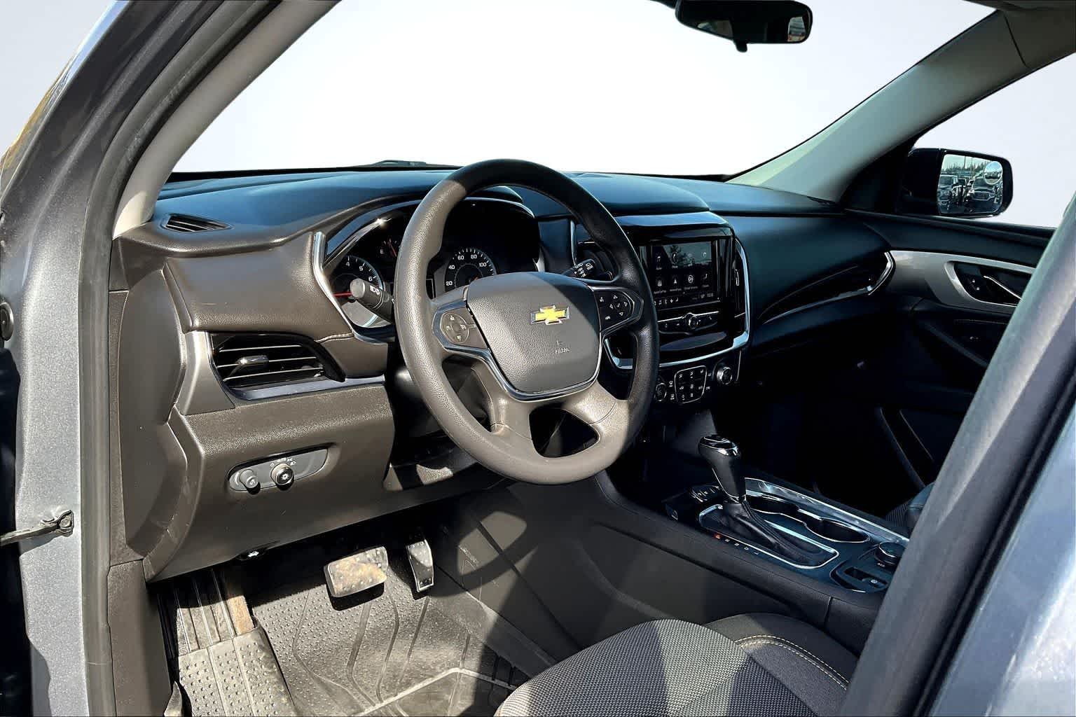 Thumbnail: 2020 Chevrolet Traverse - 2