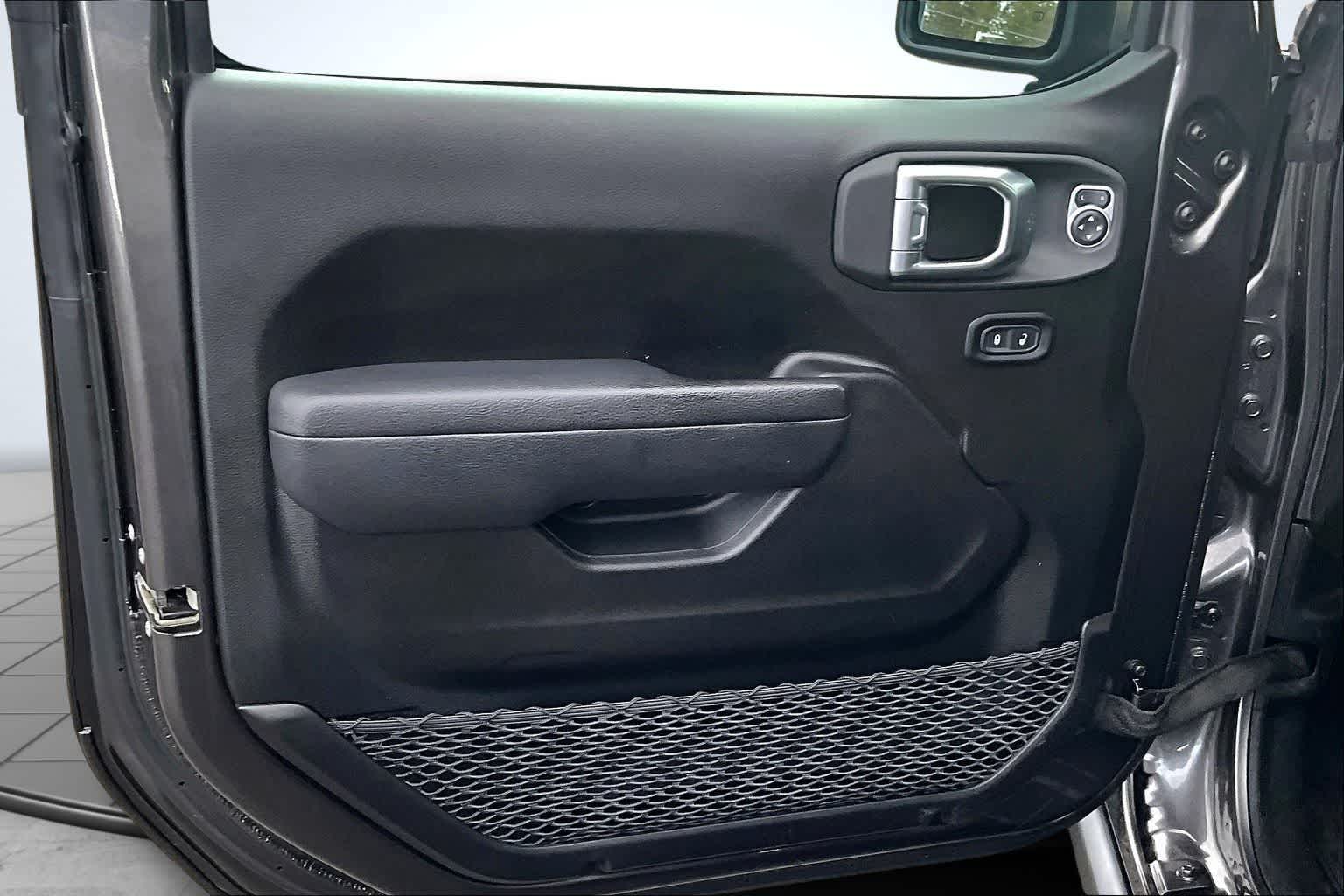 Thumbnail: 2024 Jeep Gladiator - 28