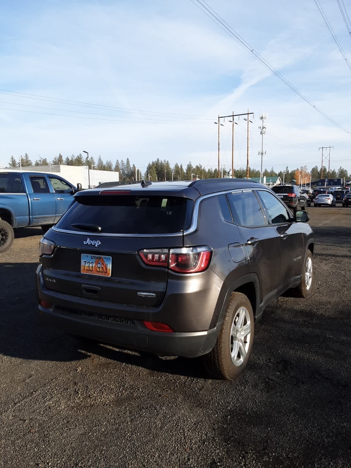 2024 Jeep Compass Latitude photo 3