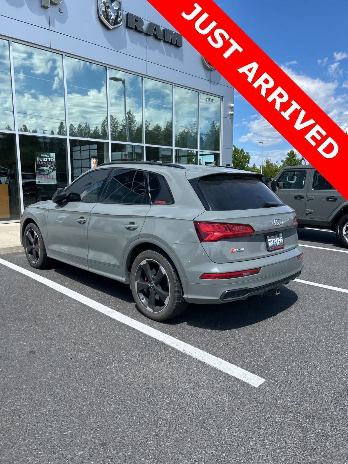 Thumbnail: 2019 Audi SQ5 - 4