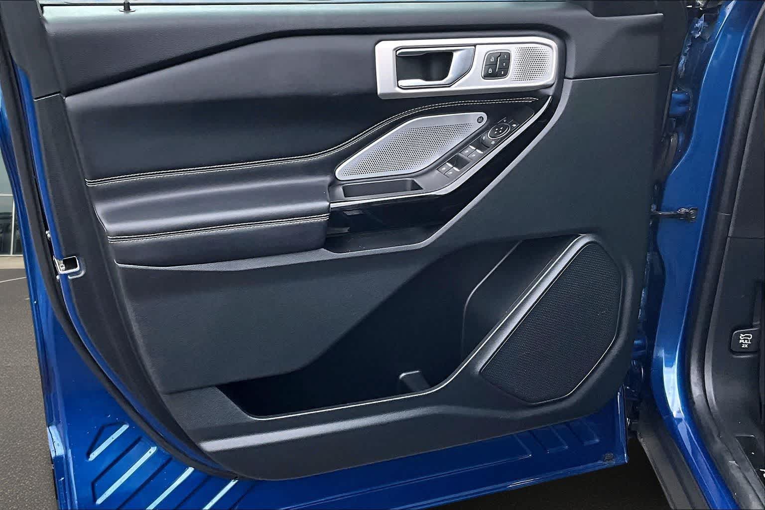 Thumbnail: 2021 Ford Explorer - 28