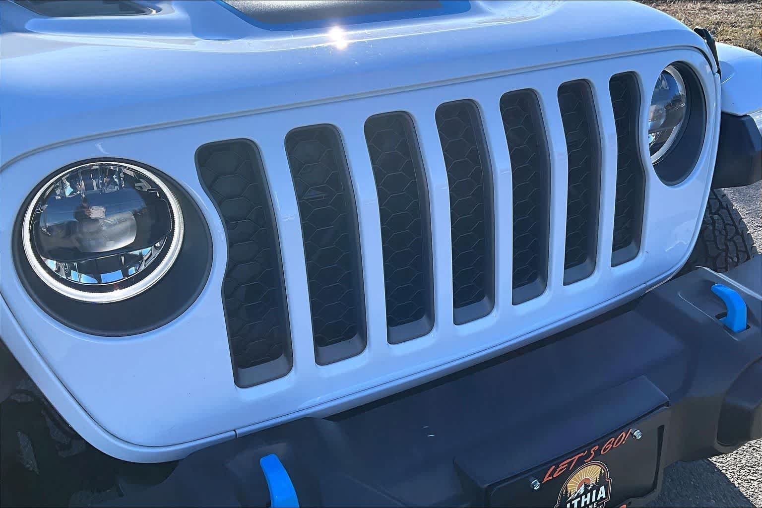 Thumbnail: 2023 Jeep Wrangler - 33