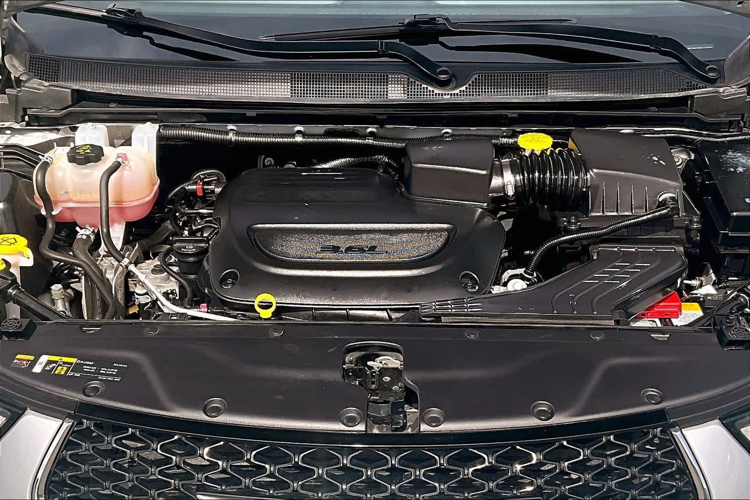 Thumbnail: 2024 Chrysler Pacifica - 9