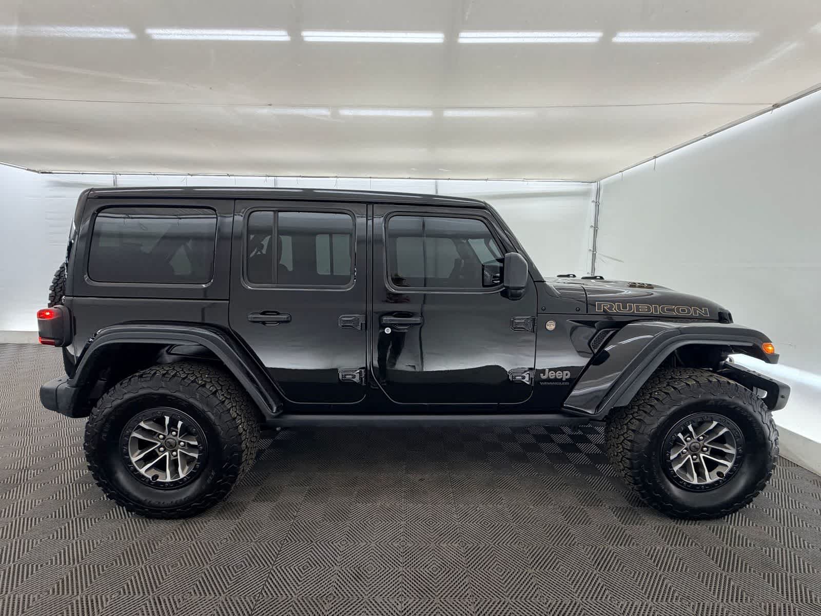 Thumbnail: 2024 Jeep Wrangler - 7