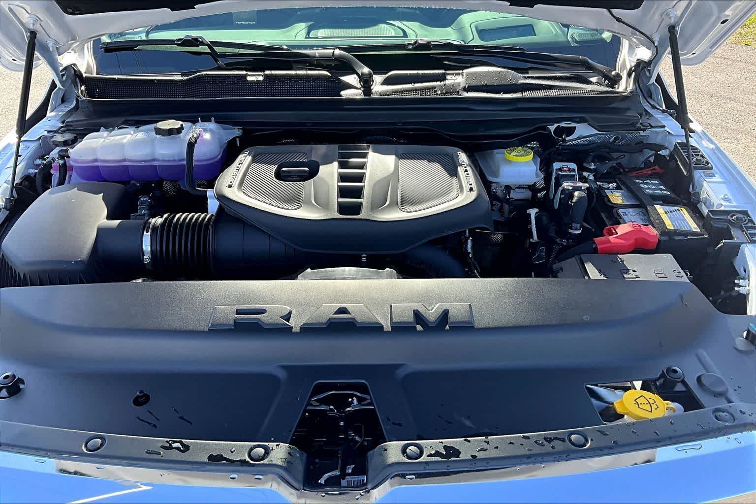 Thumbnail: 2026 RAM 1500 - 9