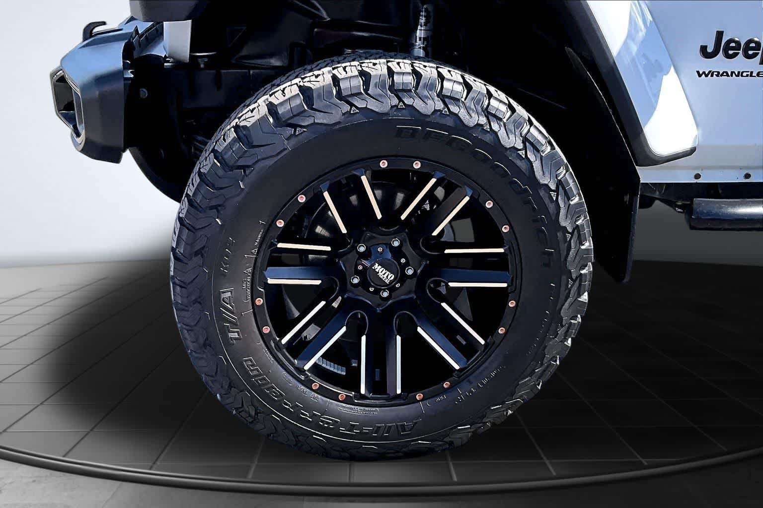 Thumbnail: 2023 Jeep Wrangler - 7