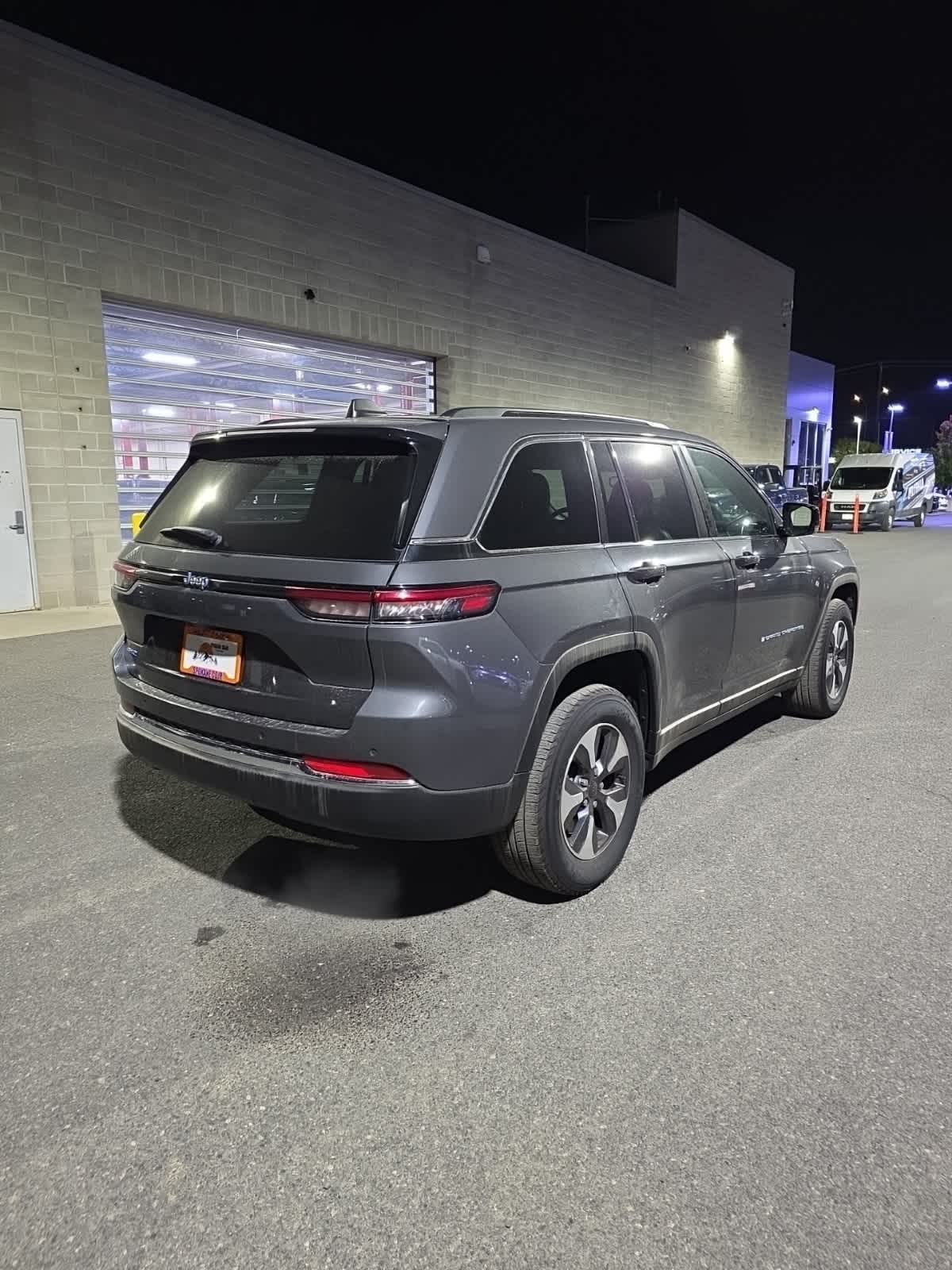 2024 Jeep Cherokee Limited 4xe photo 4