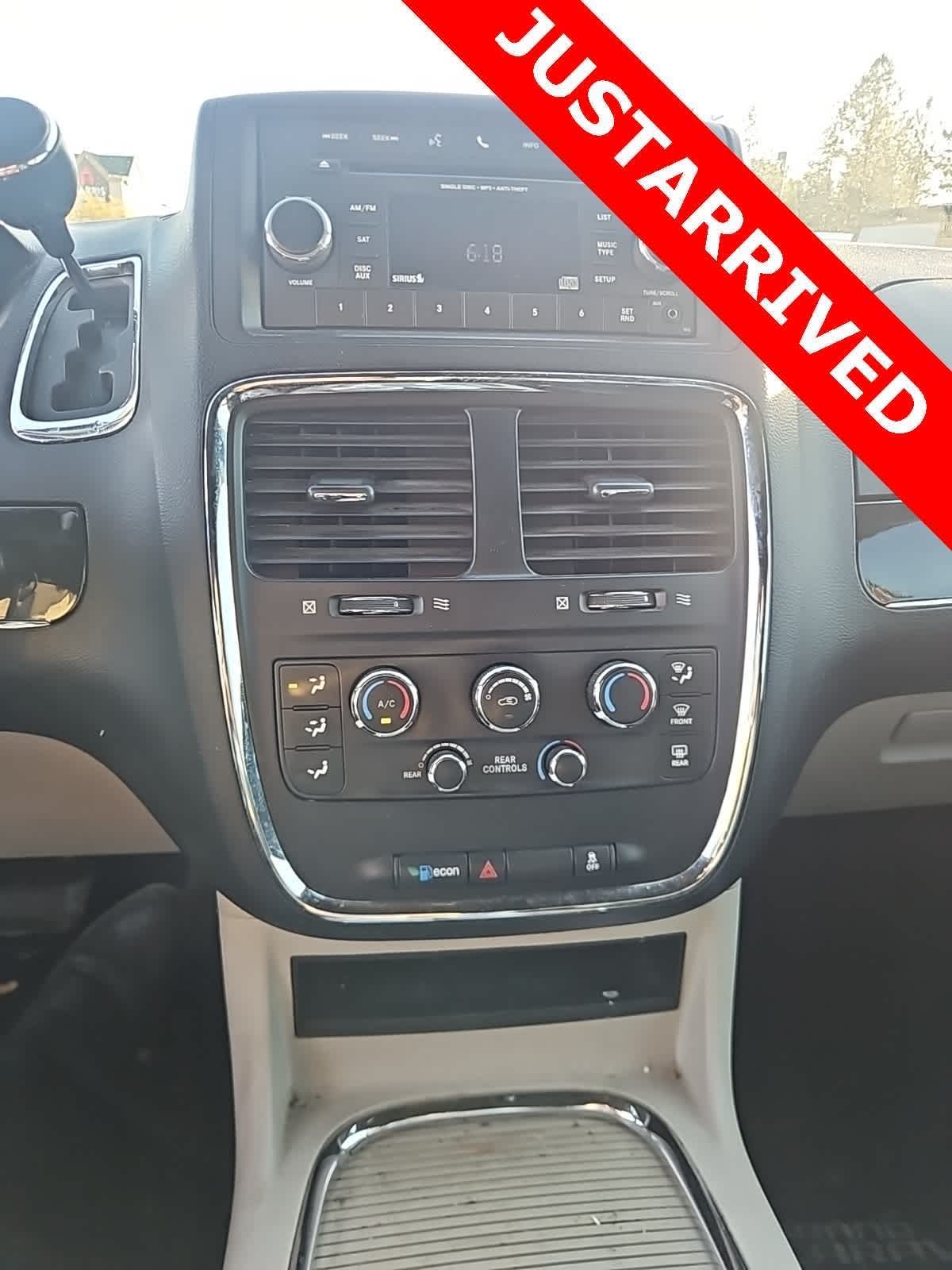 Thumbnail: 2017 Dodge Grand Caravan - 12