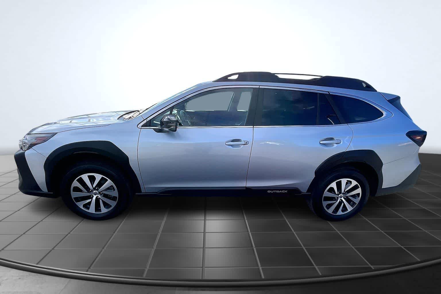 Thumbnail: 2023 Subaru Outback - 3