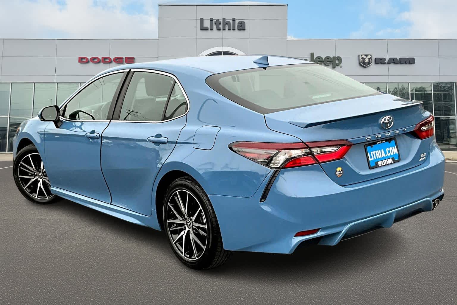 Thumbnail: 2024 Toyota Camry - 4