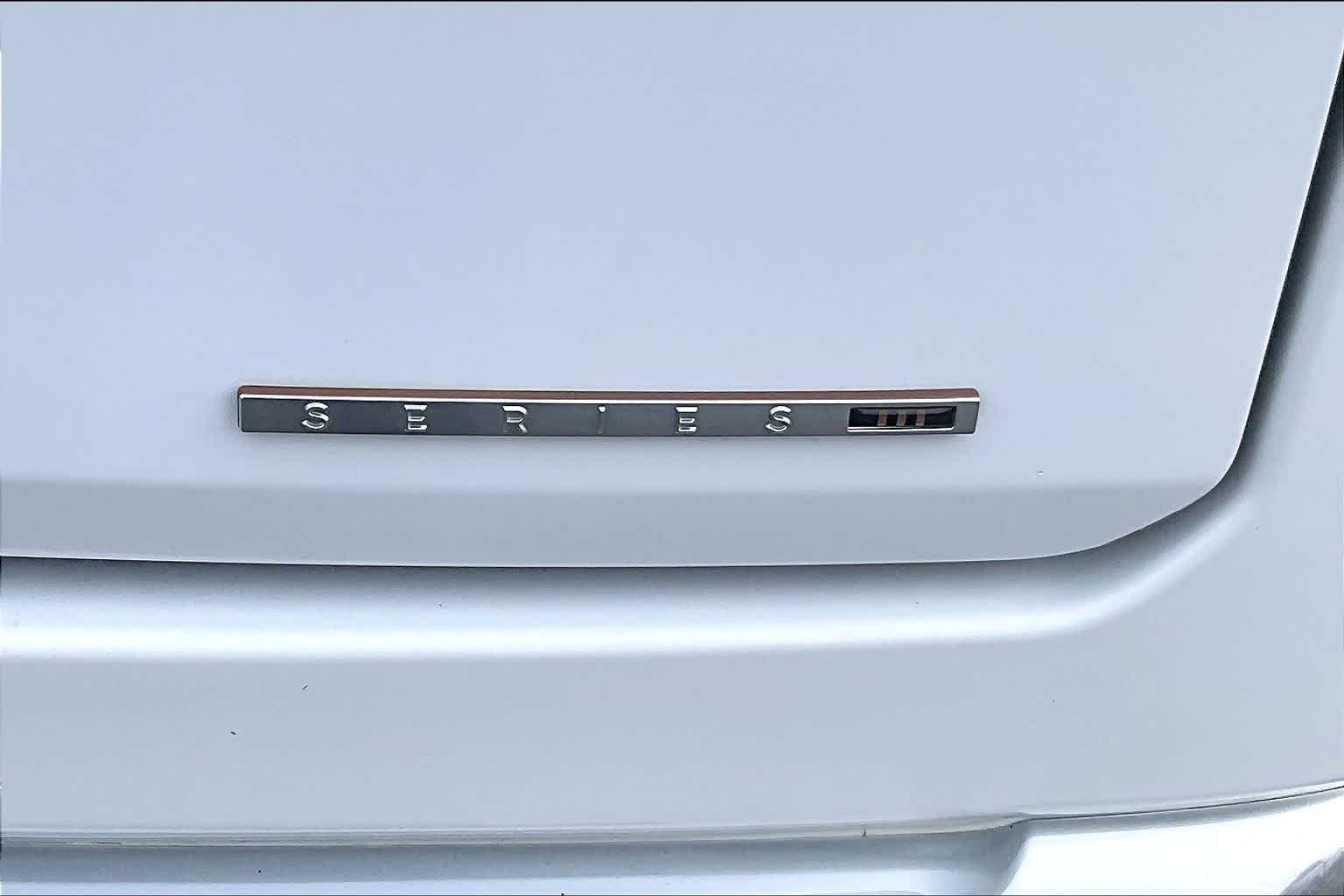 Thumbnail: 2023 Jeep Grand Wagoneer - 7