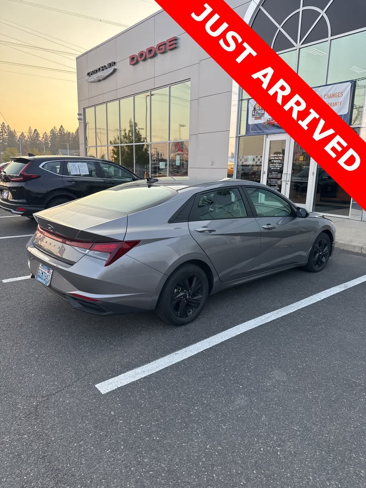 Thumbnail: 2021 Hyundai Elantra - 6