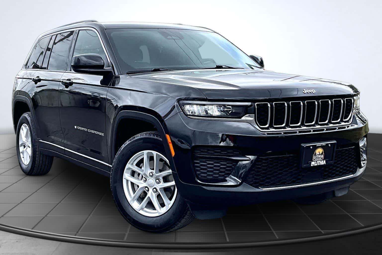 Thumbnail: 2023 Jeep Grand Cherokee - 21