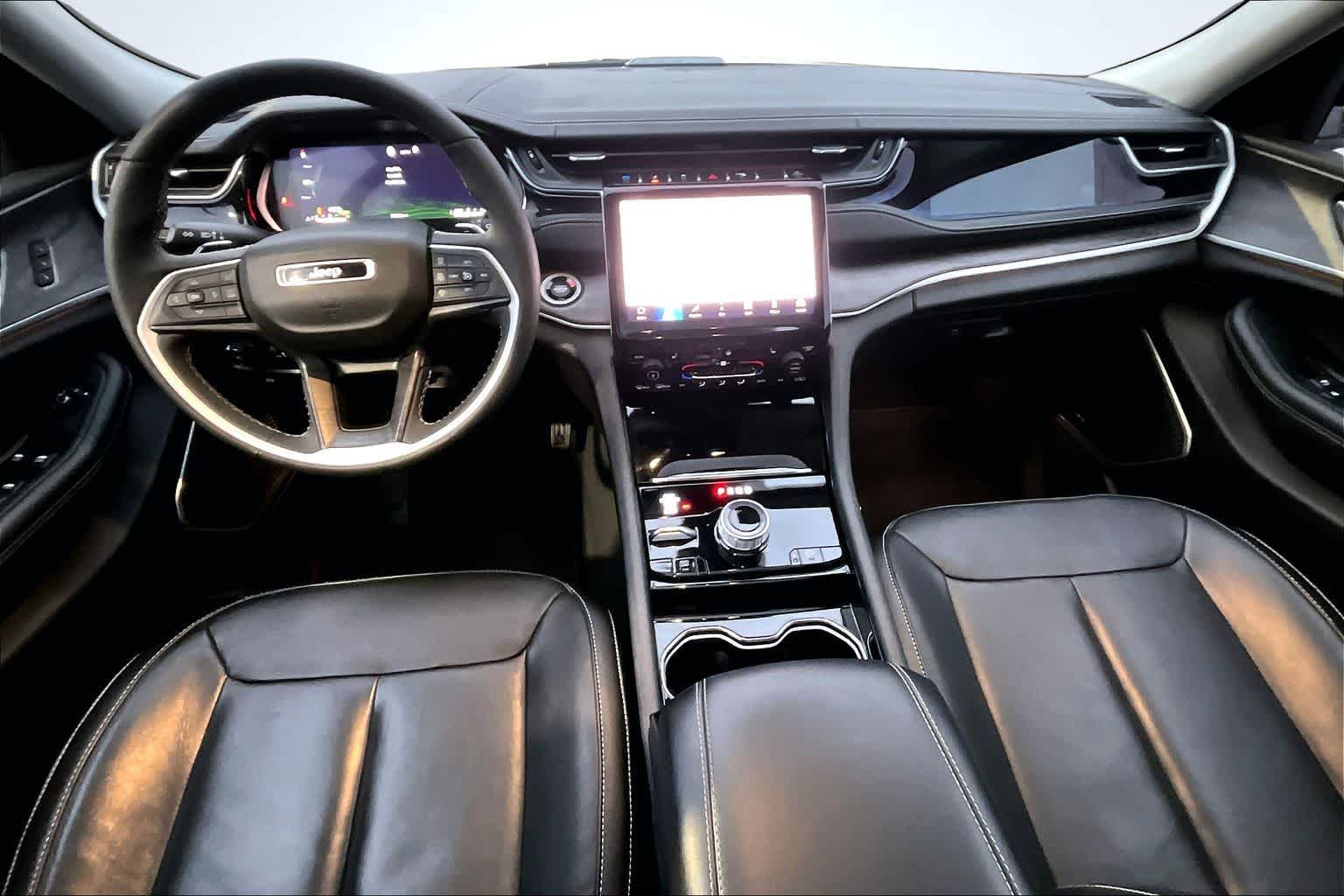 Thumbnail: 2022 Jeep Grand Cherokee - 10