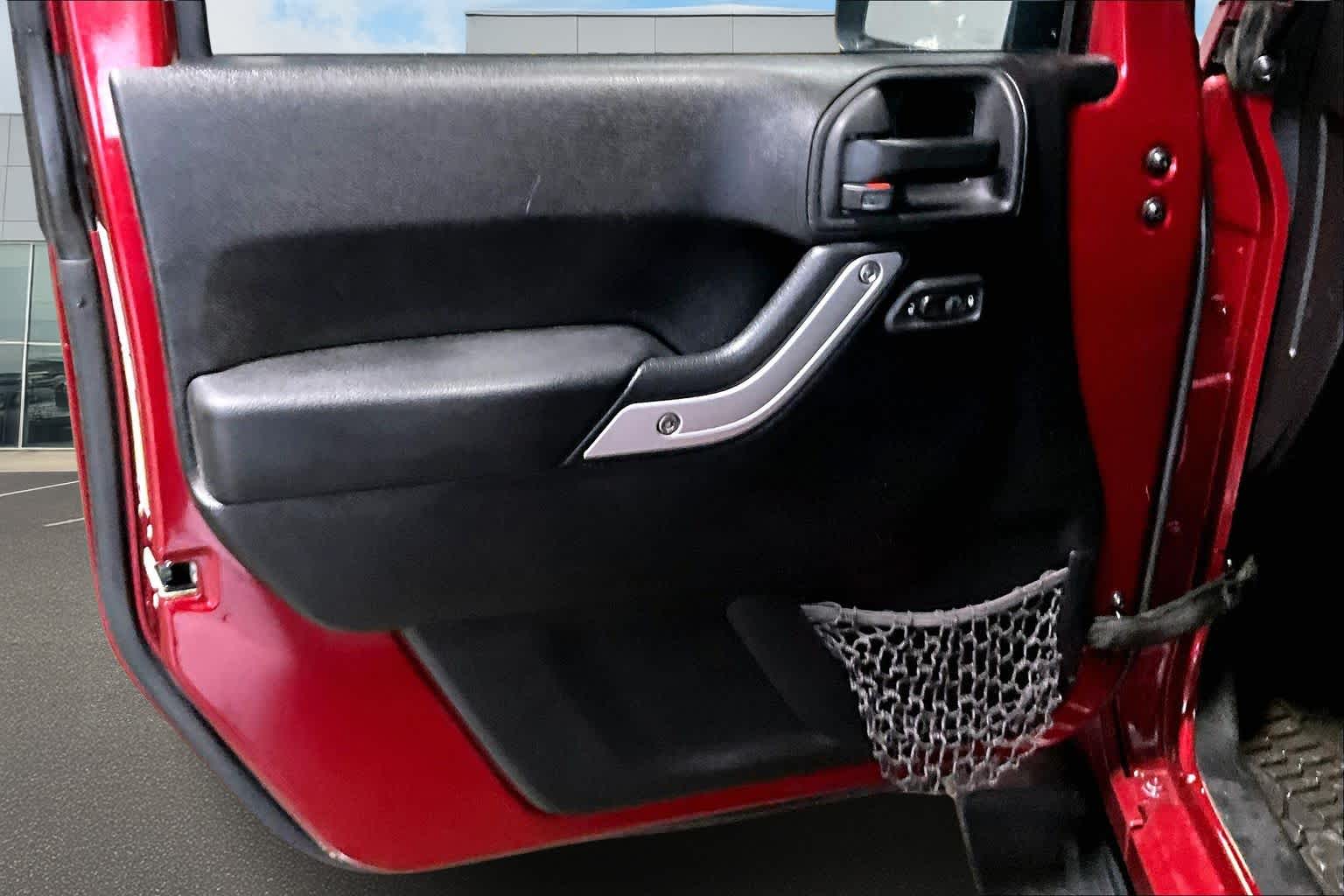 Thumbnail: 2013 Jeep Wrangler - 27