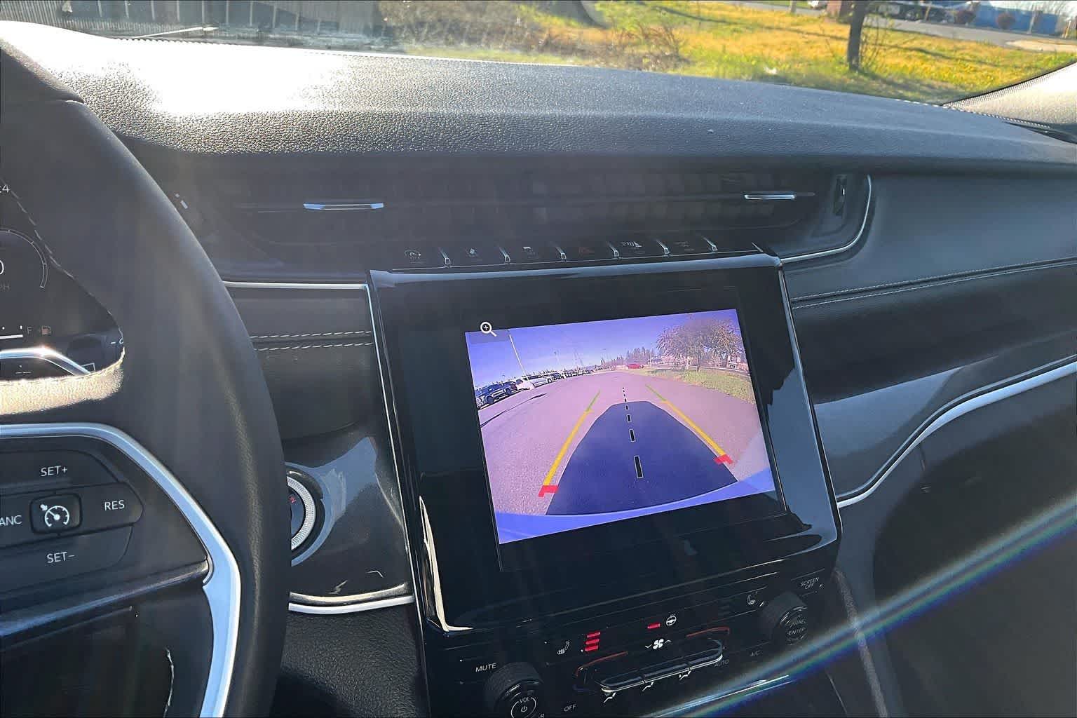 Thumbnail: 2023 Jeep Grand Cherokee - 27