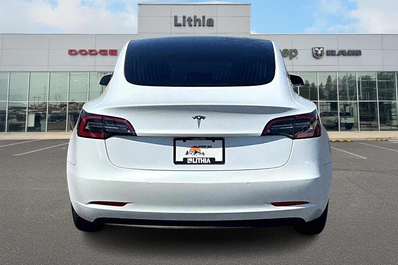 Thumbnail: 2018 Tesla Model 3 - 4