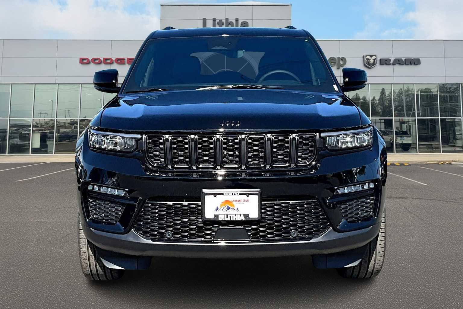 Thumbnail: 2025 Jeep Grand Cherokee - 6