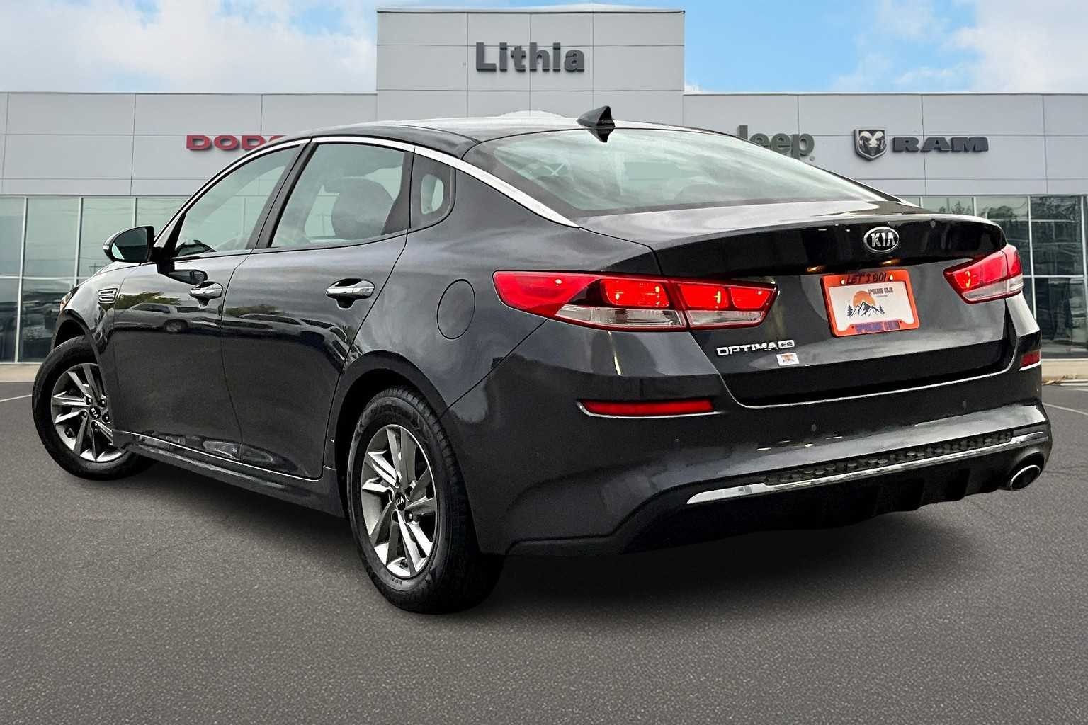 2019 Kia Optima LX photo 3