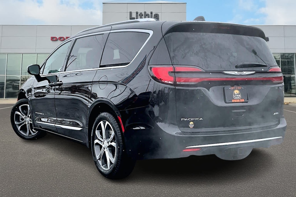 New 2026 Chrysler Pacifica Pinnacle Passenger Van