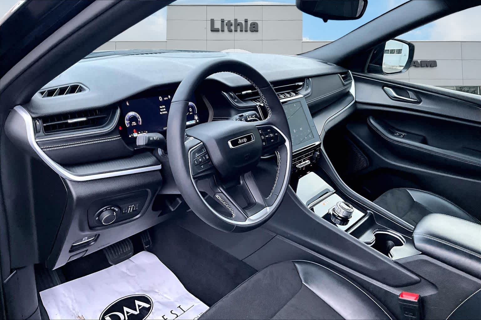 Thumbnail: 2024 Jeep Grand Cherokee - 2