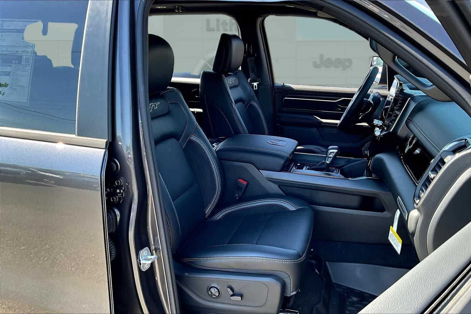 Thumbnail: 2026 RAM 1500 - 14