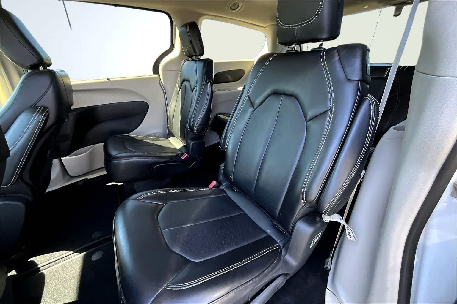 Thumbnail: 2024 Chrysler Pacifica - 13