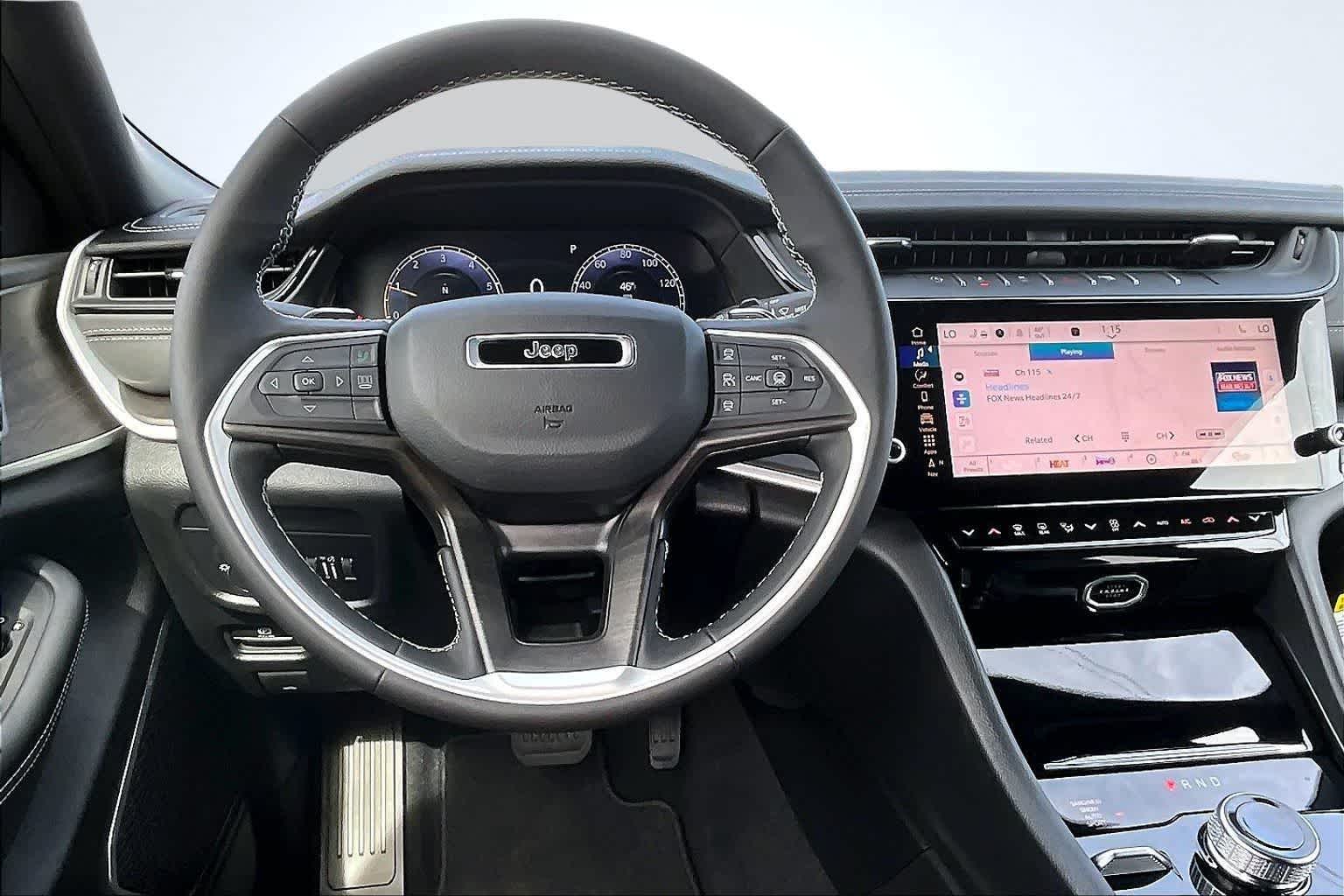 Thumbnail: 2026 Jeep Grand Cherokee - 15