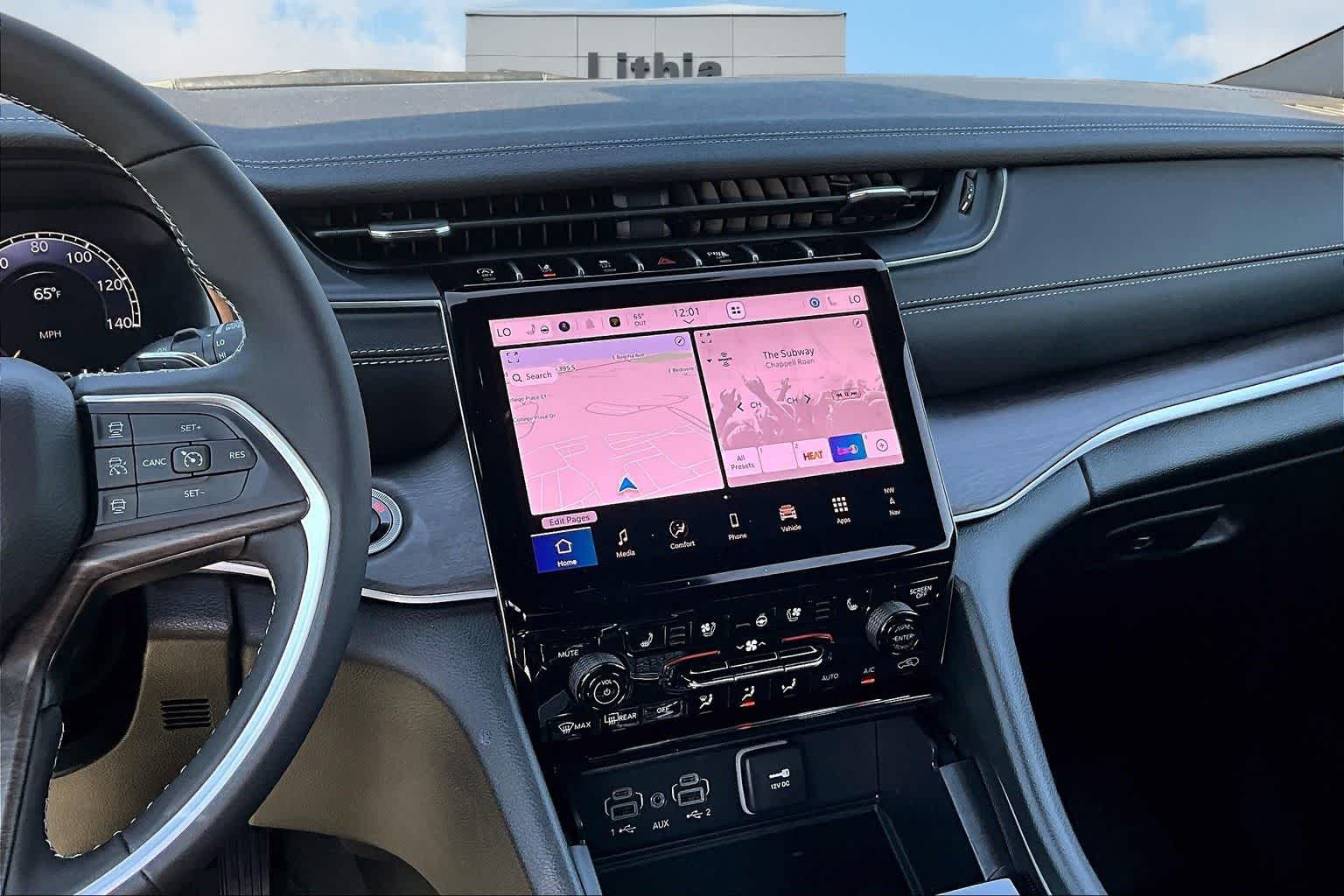 Thumbnail: 2025 Jeep Grand Cherokee L - 16