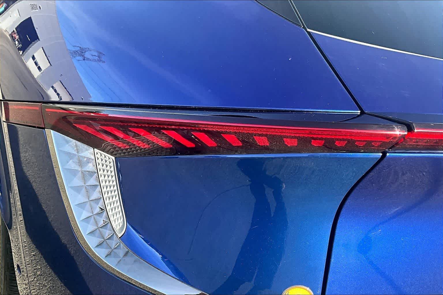 Thumbnail: 2023 Kia EV6 - 32